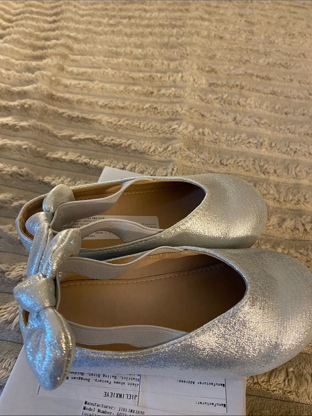 Bloch Silver Sparkle Girls' Ballet Flats with Bow Strap